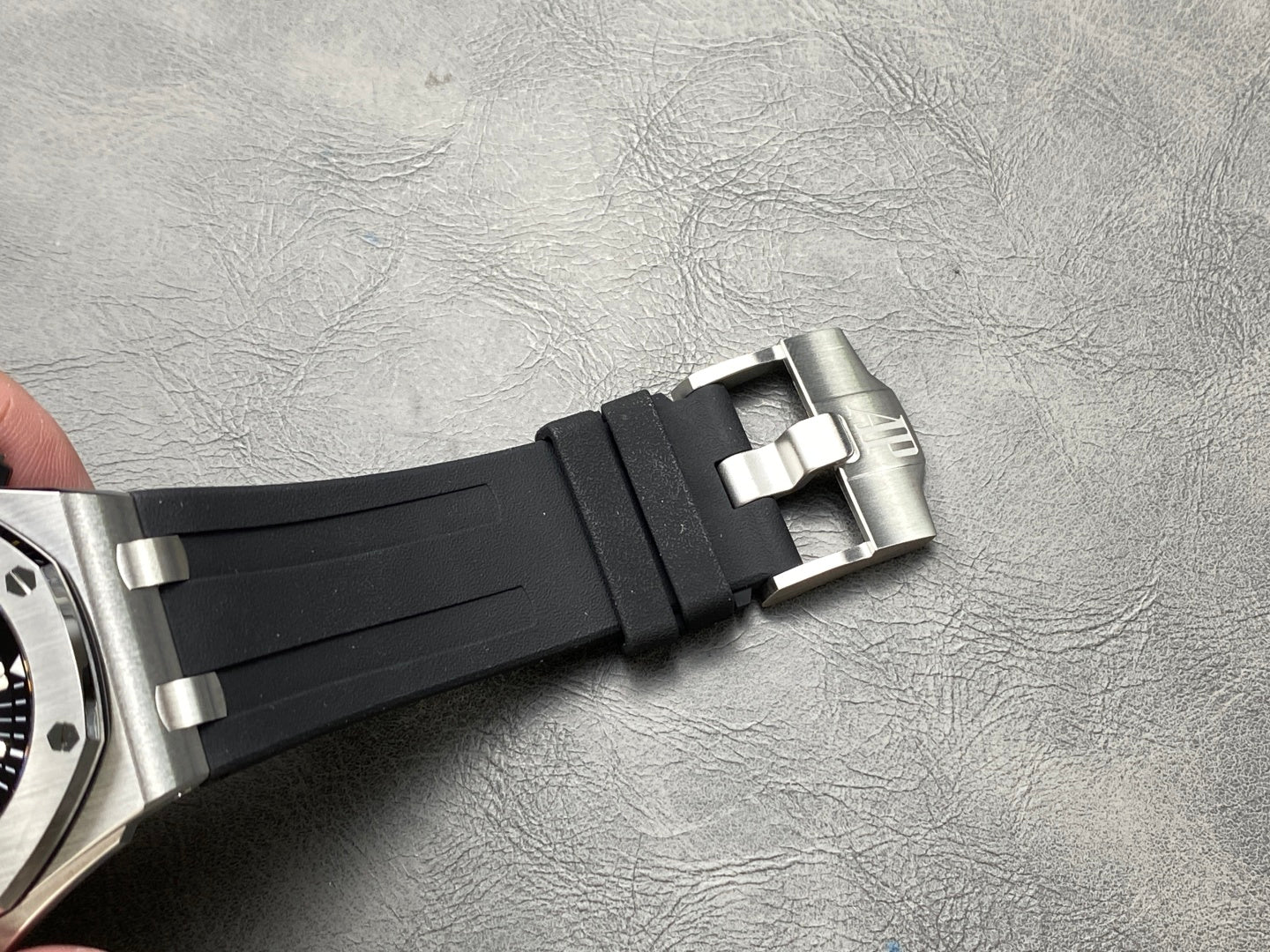 Audemars Piguet Royal Oak Offshore Diver 15710ST Black Dial Rubber Strap 1:1 Best Replica APSF 42mm
