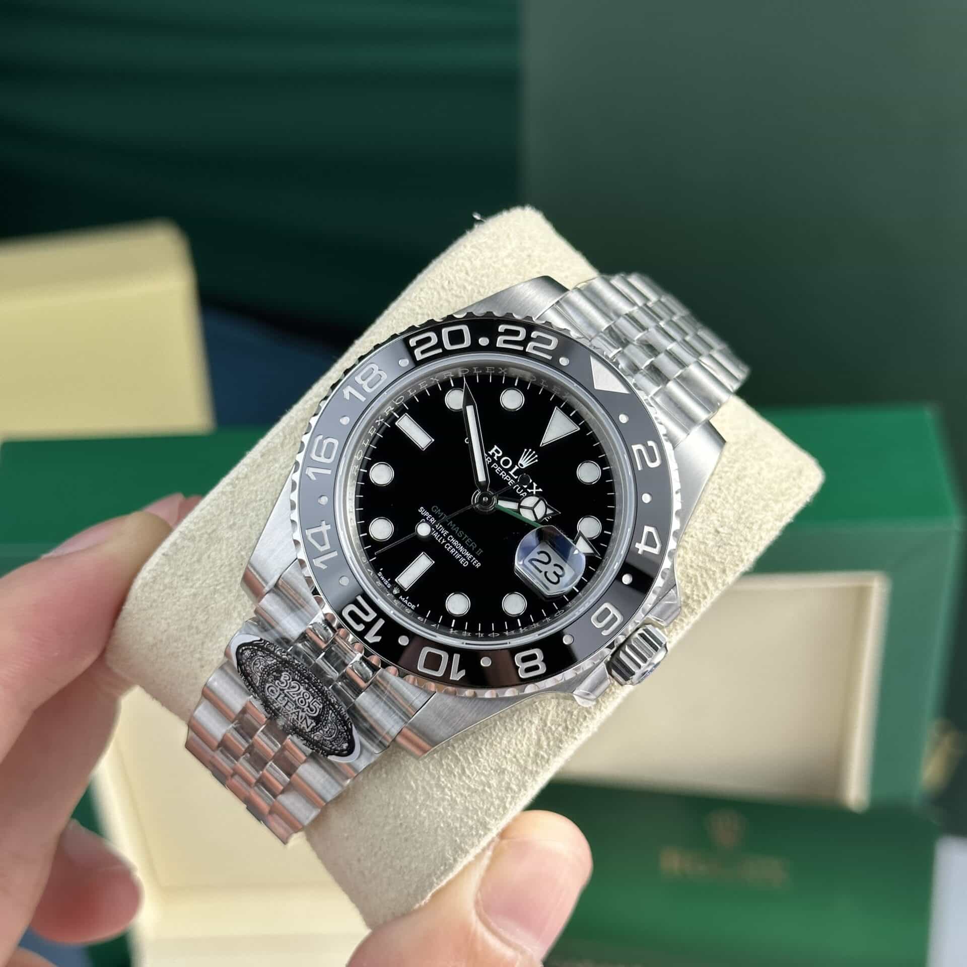 GMT-Master II 116710LN Black Dial Jubilee Replica Clean Factory 40mm