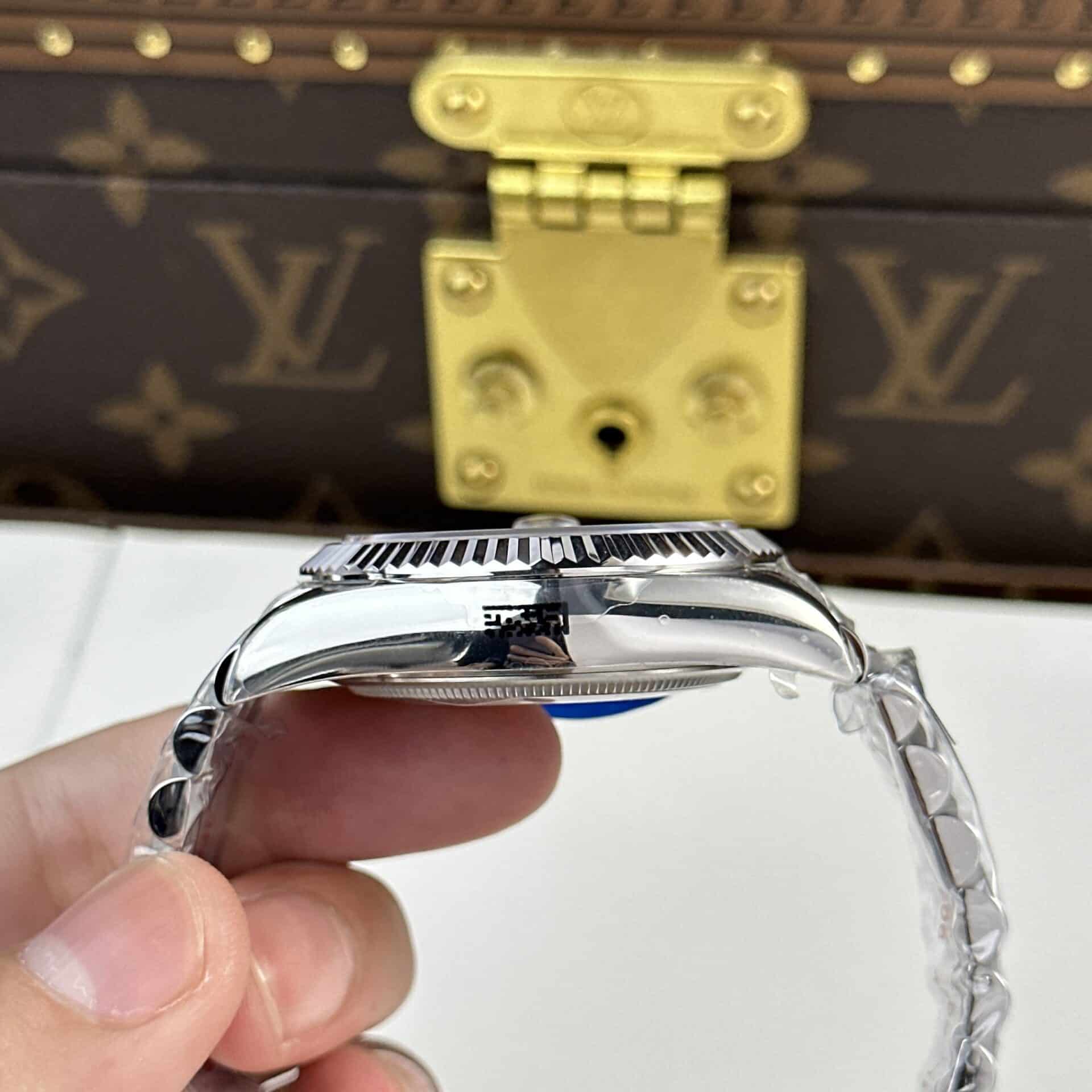 Sky-Dweller 326934 Blue Dial Jubilee Bracelet Best Replica 42mm