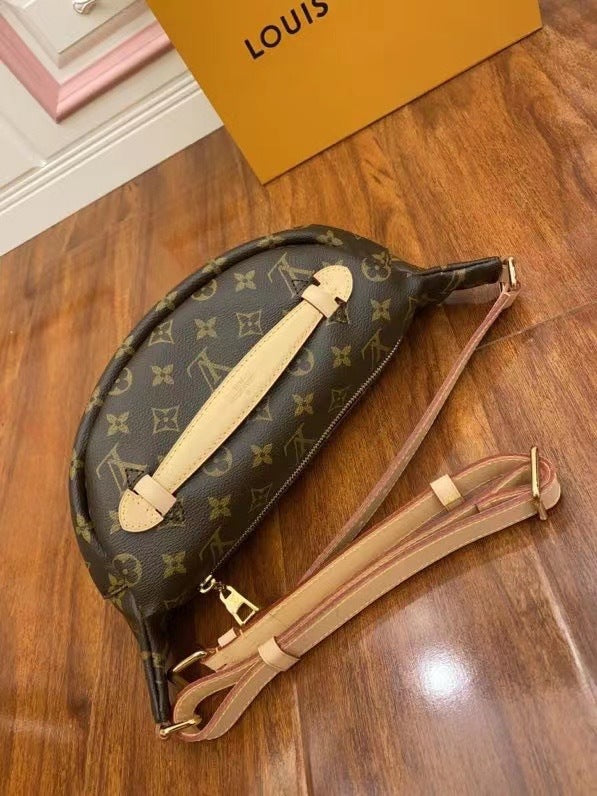 LV Classic Bumbag Monogram M43644 Super Copy