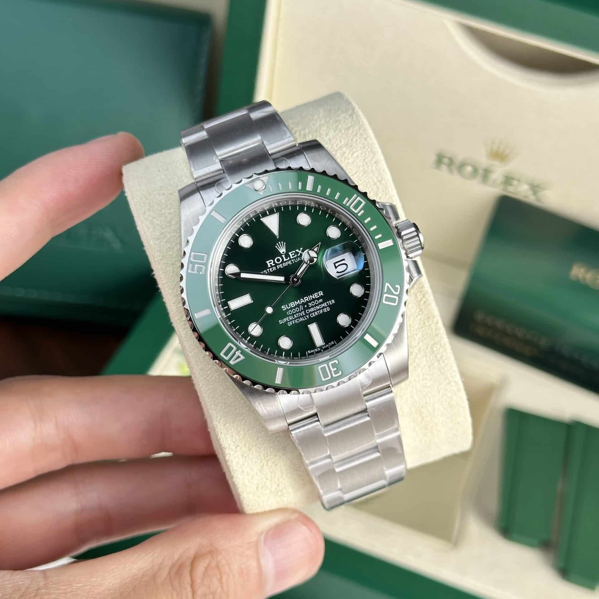Submariner Hulk 116610LV Green Dial Best Replica 40mm