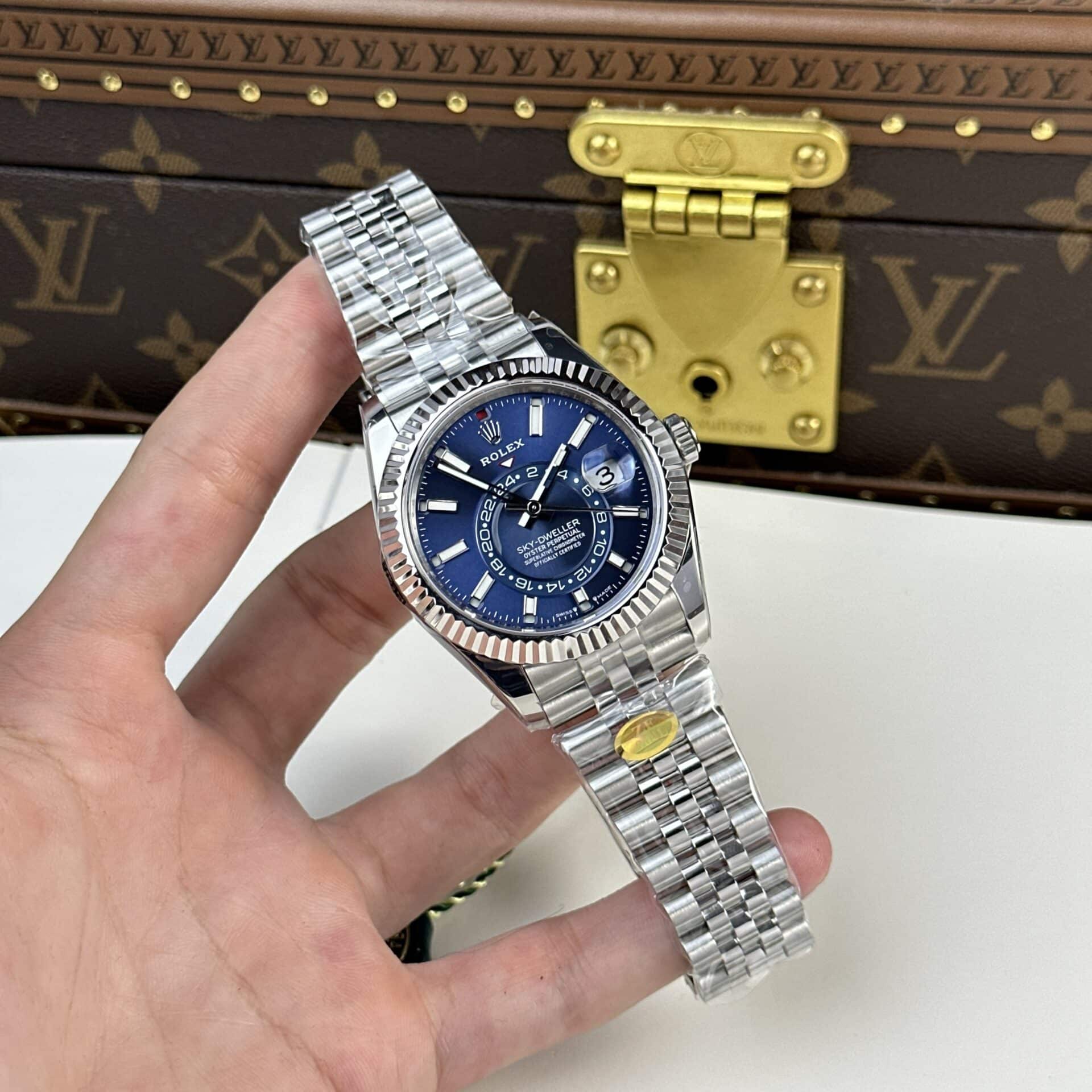 Sky-Dweller 326934 Blue Dial Jubilee Bracelet Best Replica 42mm