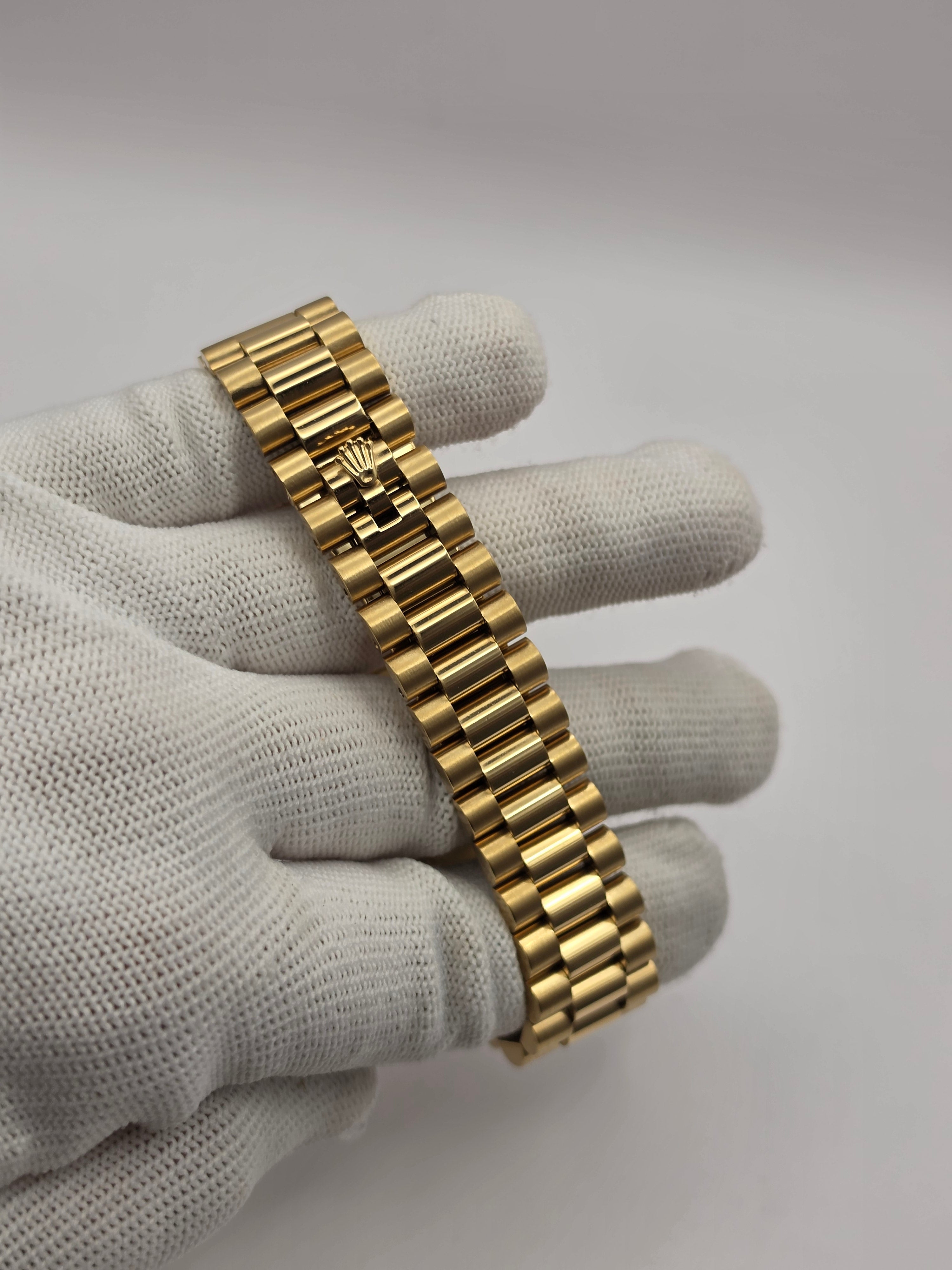 Daydate Fully Gold President Black Diamond Dial AAA Miyota Automatic