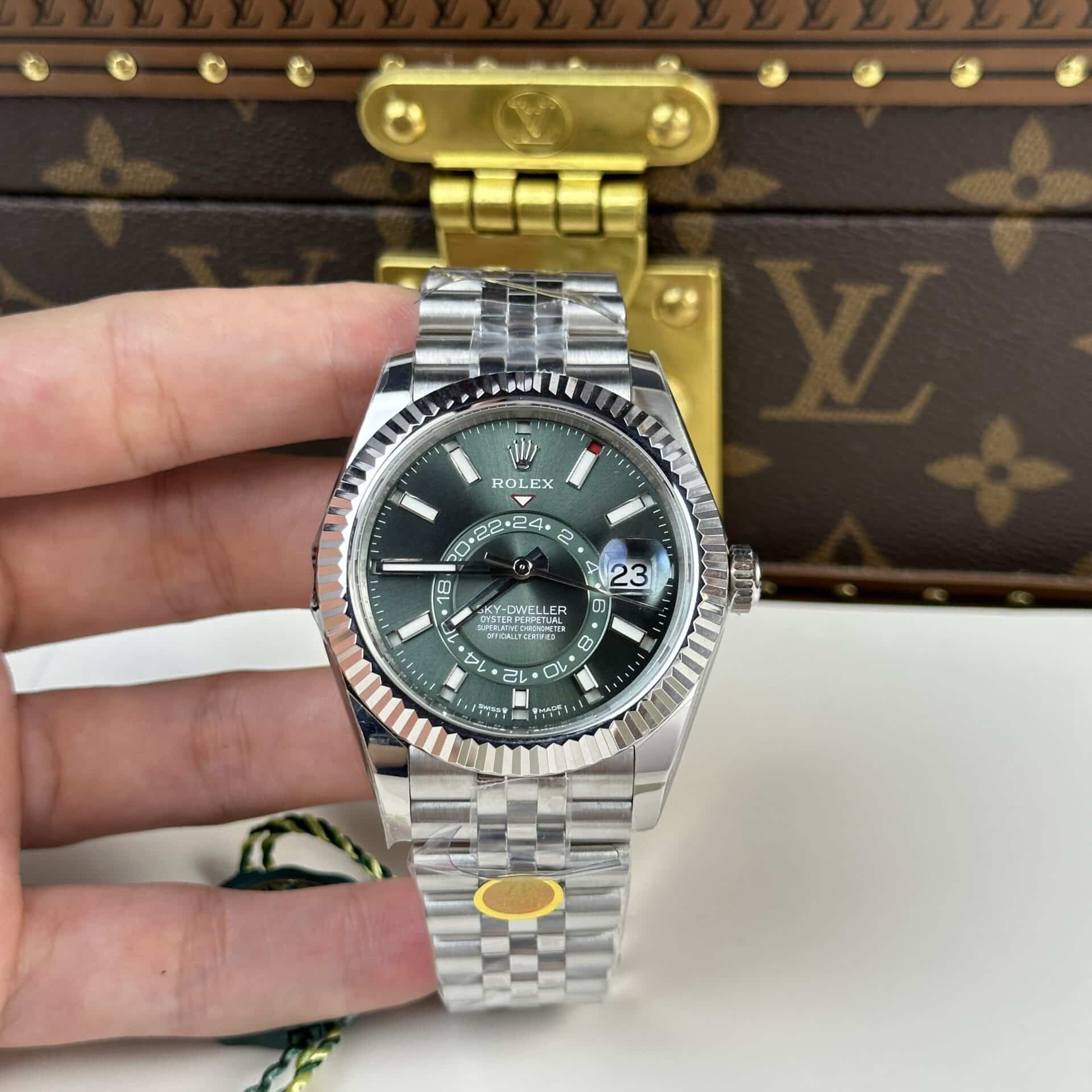 Sky-Dweller 326934 Green Mint Dial Jubilee Bracelet Best Replica 42mm