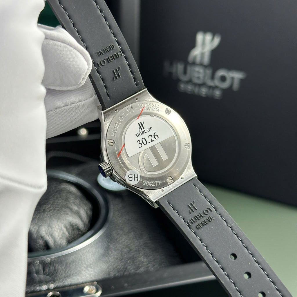 Hublot Classic Fusion Titanium Pavé Grey Dial Leather Strap Ladies Replica 33mm