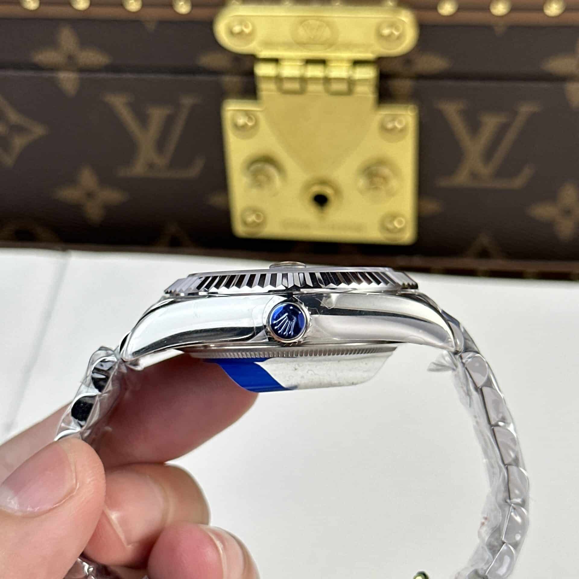 Sky-Dweller 326934 Blue Dial Jubilee Bracelet Best Replica 42mm