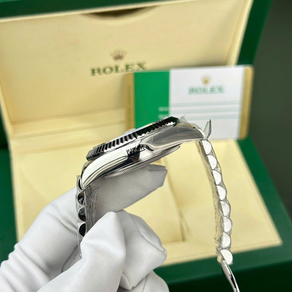 Sky-Dweller 326934 White Dial Jubilee Bracelet Best Replica ZF 42mm