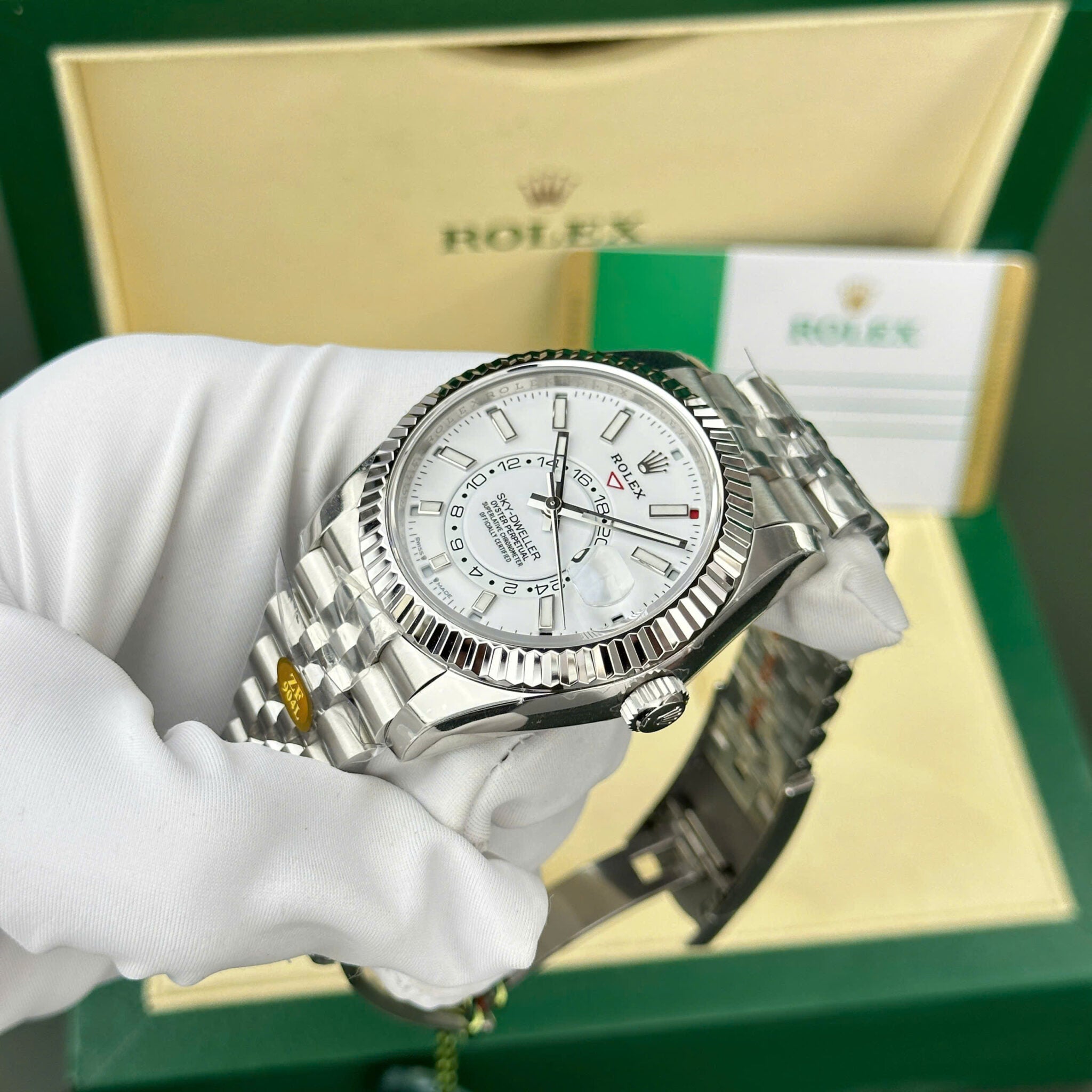 Sky-Dweller 326934 White Dial Jubilee Bracelet Best Replica ZF 42mm