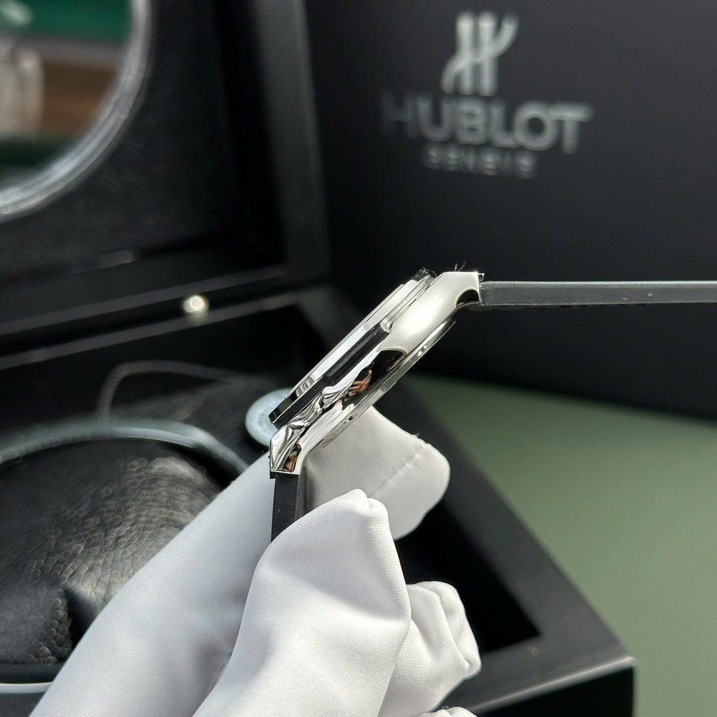Hublot Classic Fusion Titanium Pavé Grey Dial Leather Strap Ladies Replica 33mm